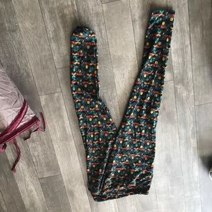 LuLaRoe tribal leggings